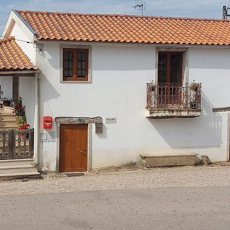 Milhão Casa Do Sotoゲストハウス エクステリア 写真